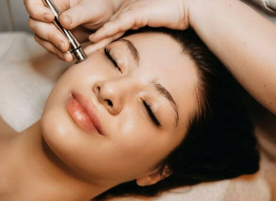 Microdermabrasion treatment