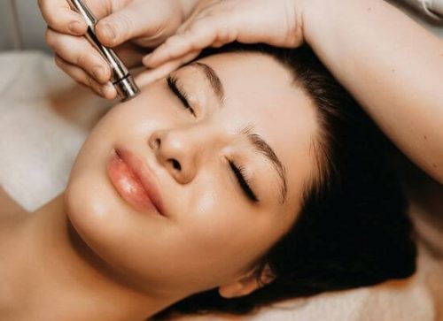 Microdermabrasion treatment